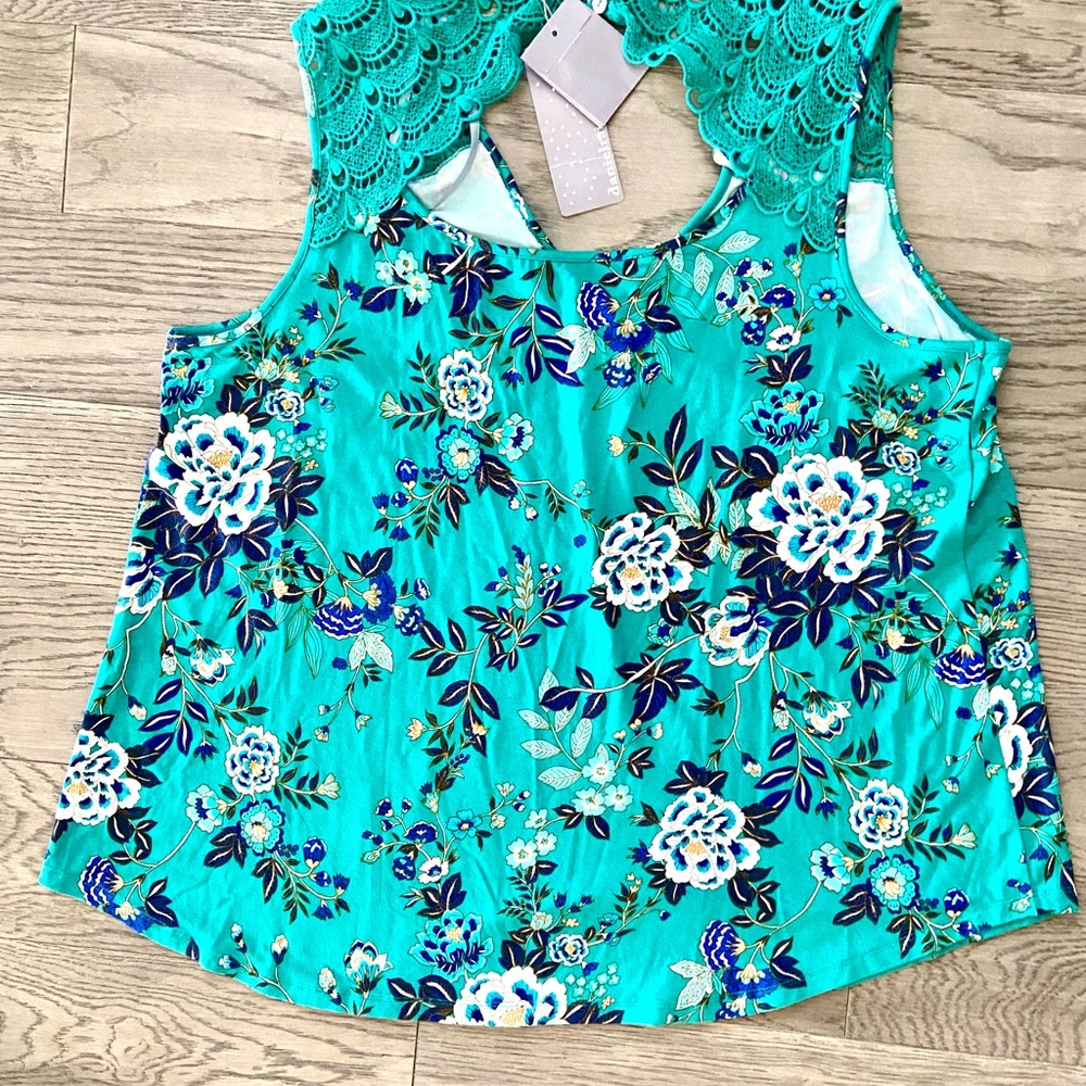 Floral Lace Trim Sleeveless Top - Green - Picture 1 of 7